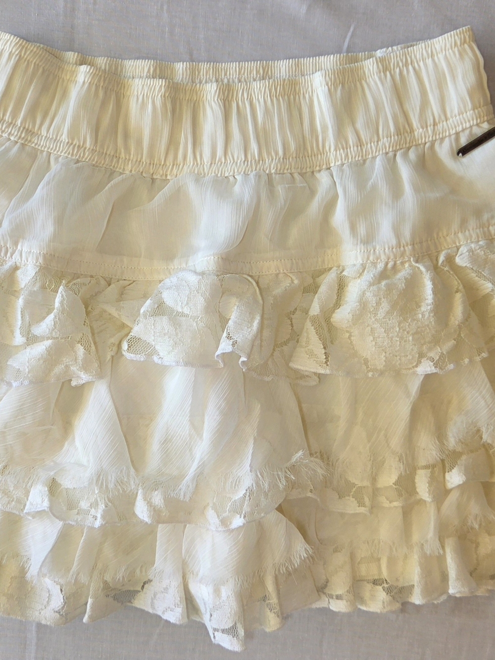 Abercrombie & Fitch Cream Tiered Ruffle Mini Skirt S Balletcore Fairy Winter